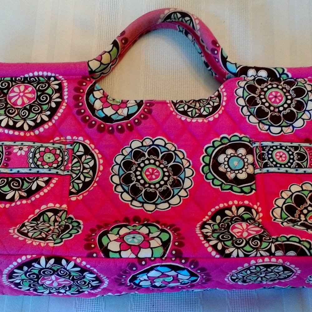 Vera Bradley retired Cupcakes pattern hand carry p